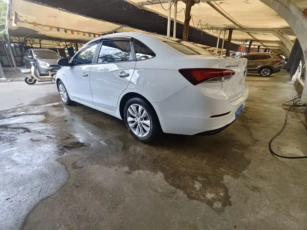 Buick Excelle — миниатюра 11