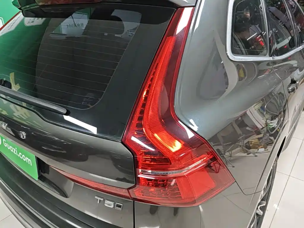 Volvo XC60 — миниатюра 8