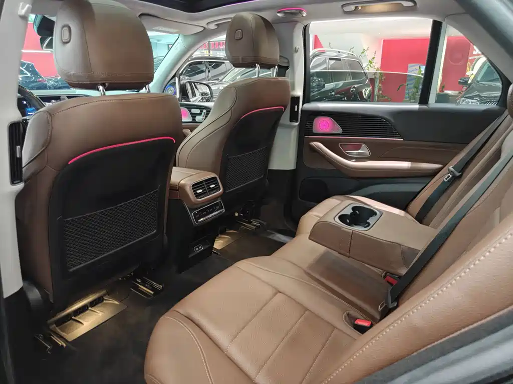 Mercedes-Benz GLE (Import) — миниатюра 12