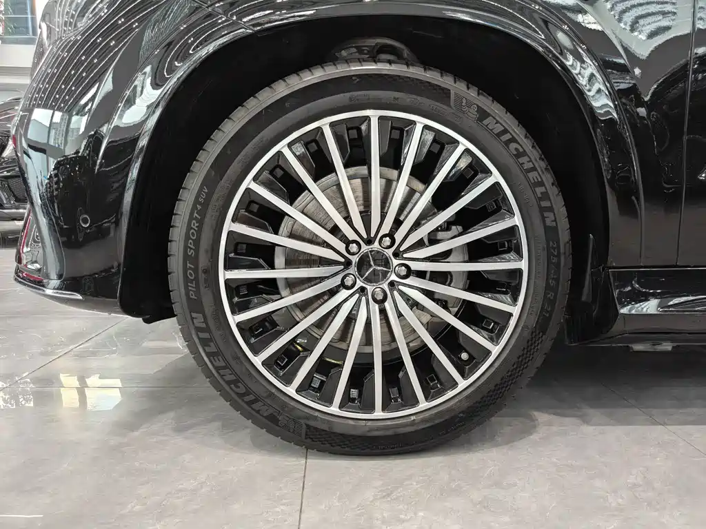 Mercedes-Benz GLE (Import) — миниатюра 5