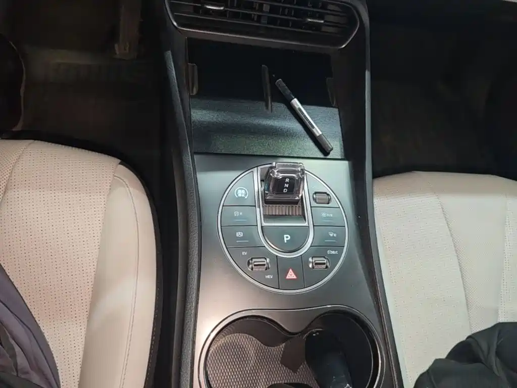 BYD Seal 05 DM-i — миниатюра 14
