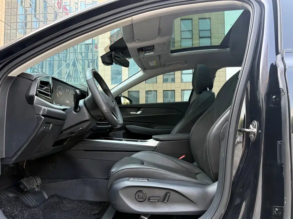 Volkswagen Passat 2025 Pro 380TSI
