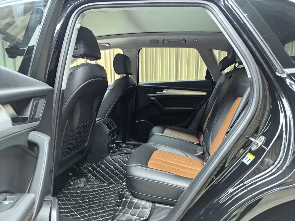 Audi Q5L — миниатюра 9