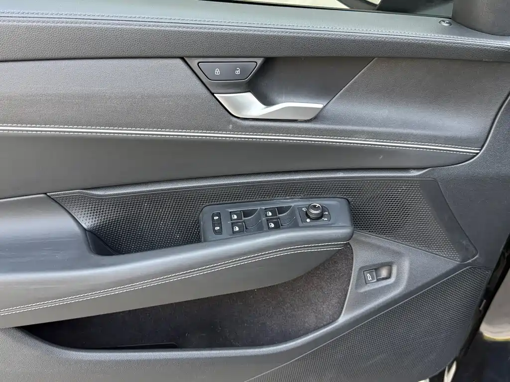 Volkswagen Passat 2025 Pro 380TSI
