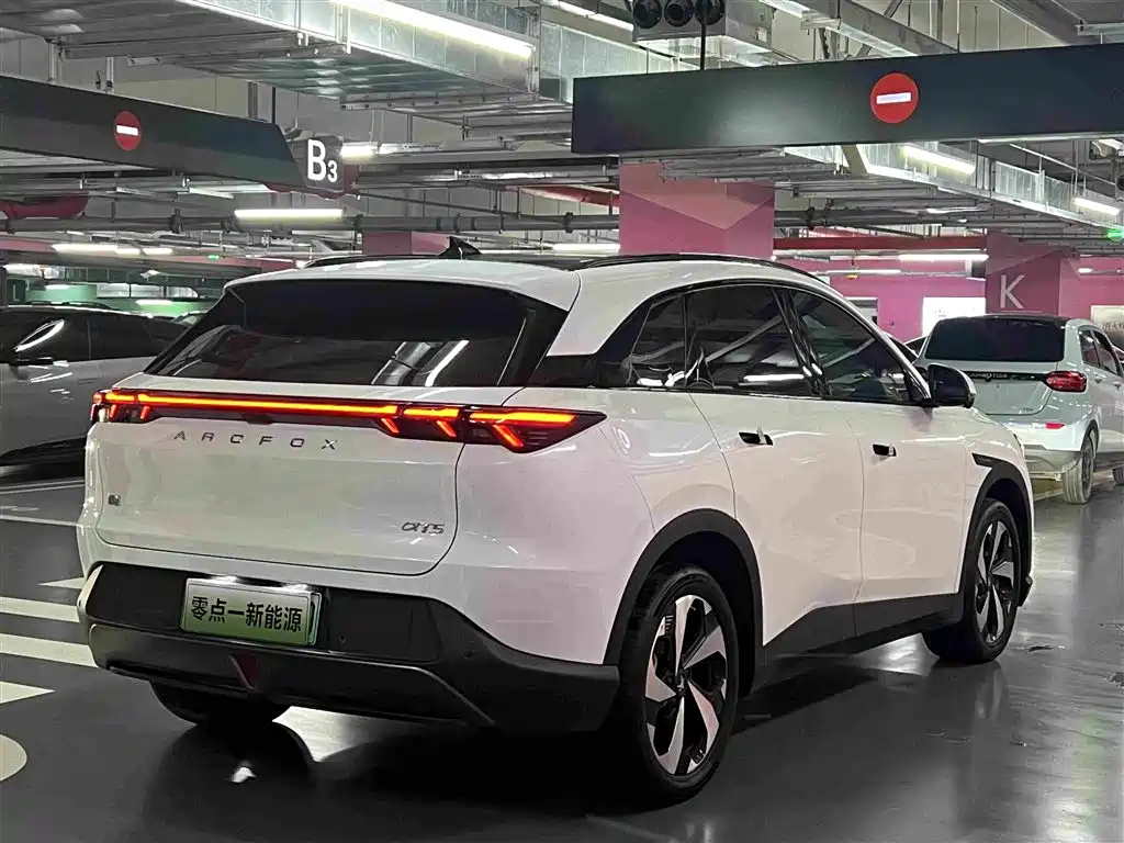 ARCFOX Alpha T5 — миниатюра 3