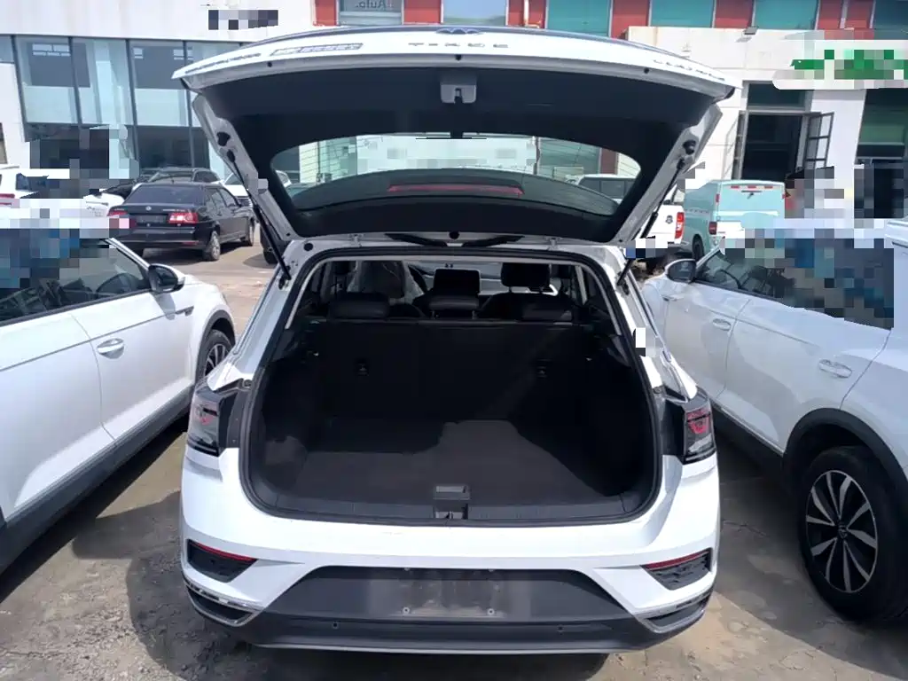 Volkswagen T-Roc — миниатюра 19