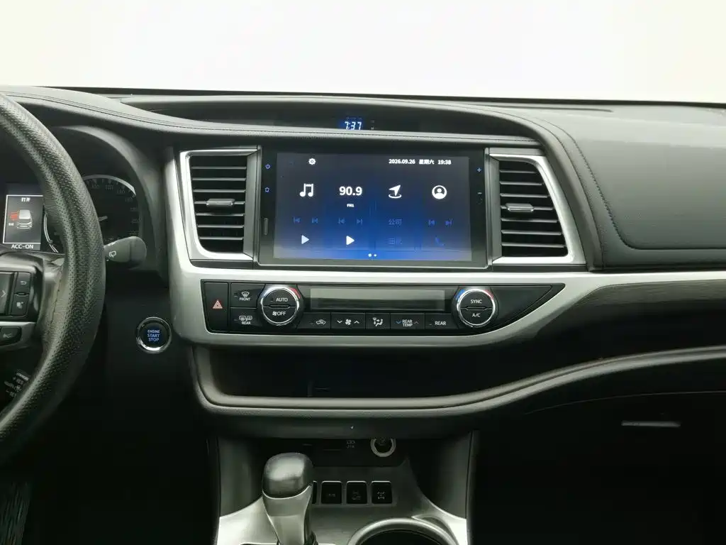 Toyota Highlander — миниатюра 12