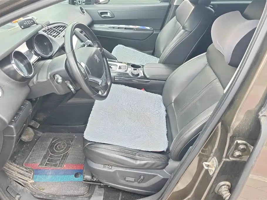 Peugeot 3008 2013 1.6THP AT