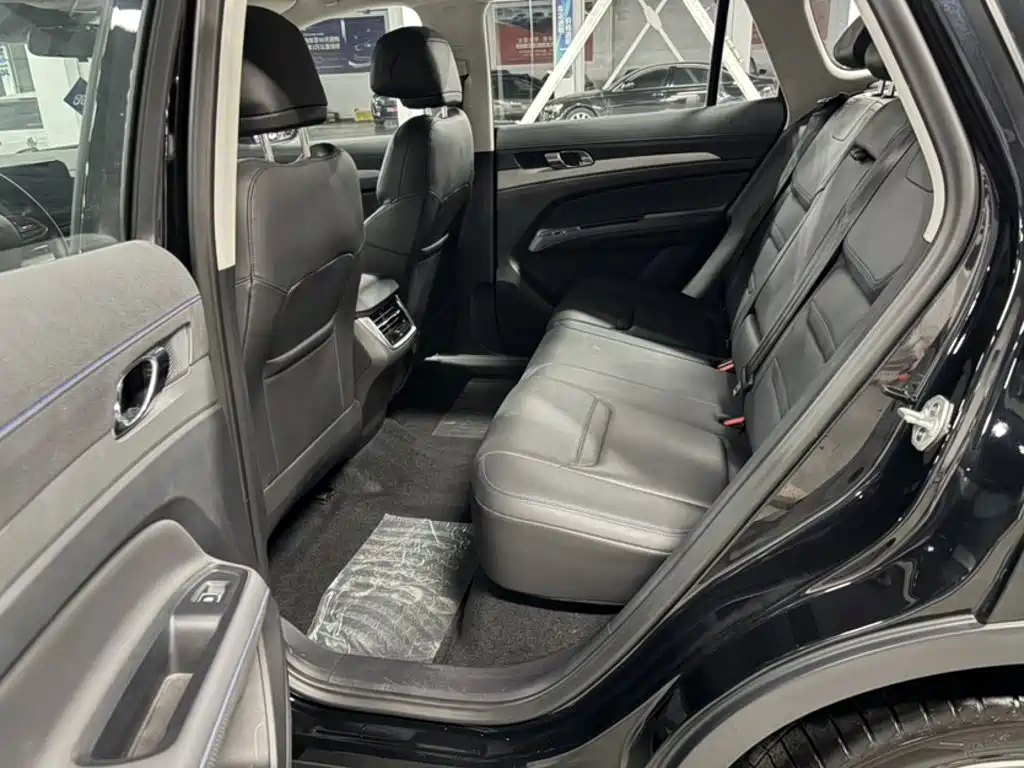Ford Equator Sport — миниатюра 14