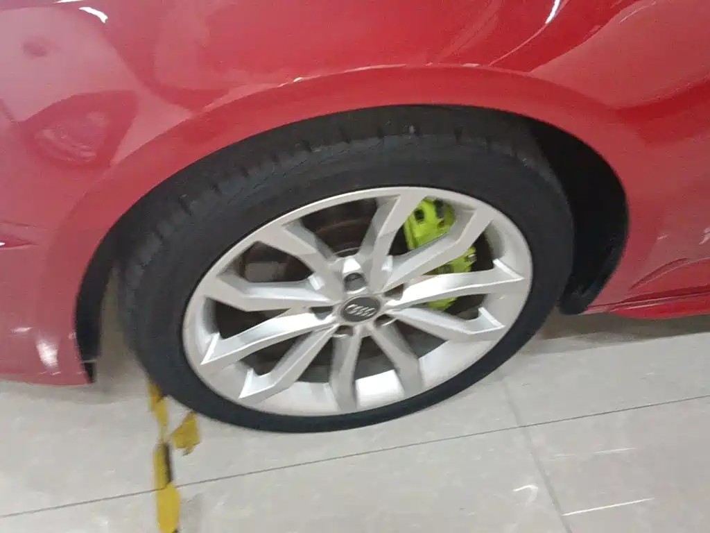 Audi A4L — миниатюра 23