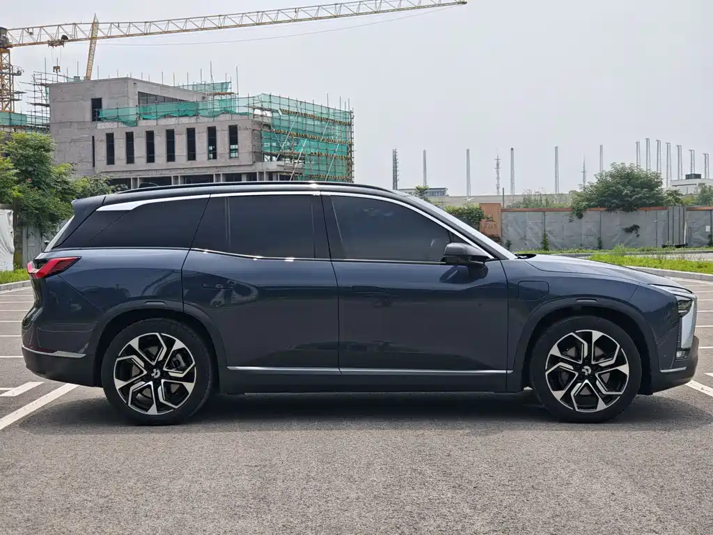 NIO ES8 2022 75kWh мест