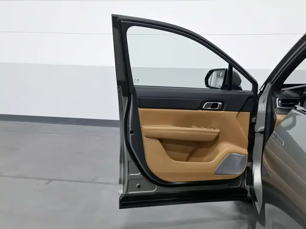 Li Auto Li ONE — миниатюра 8