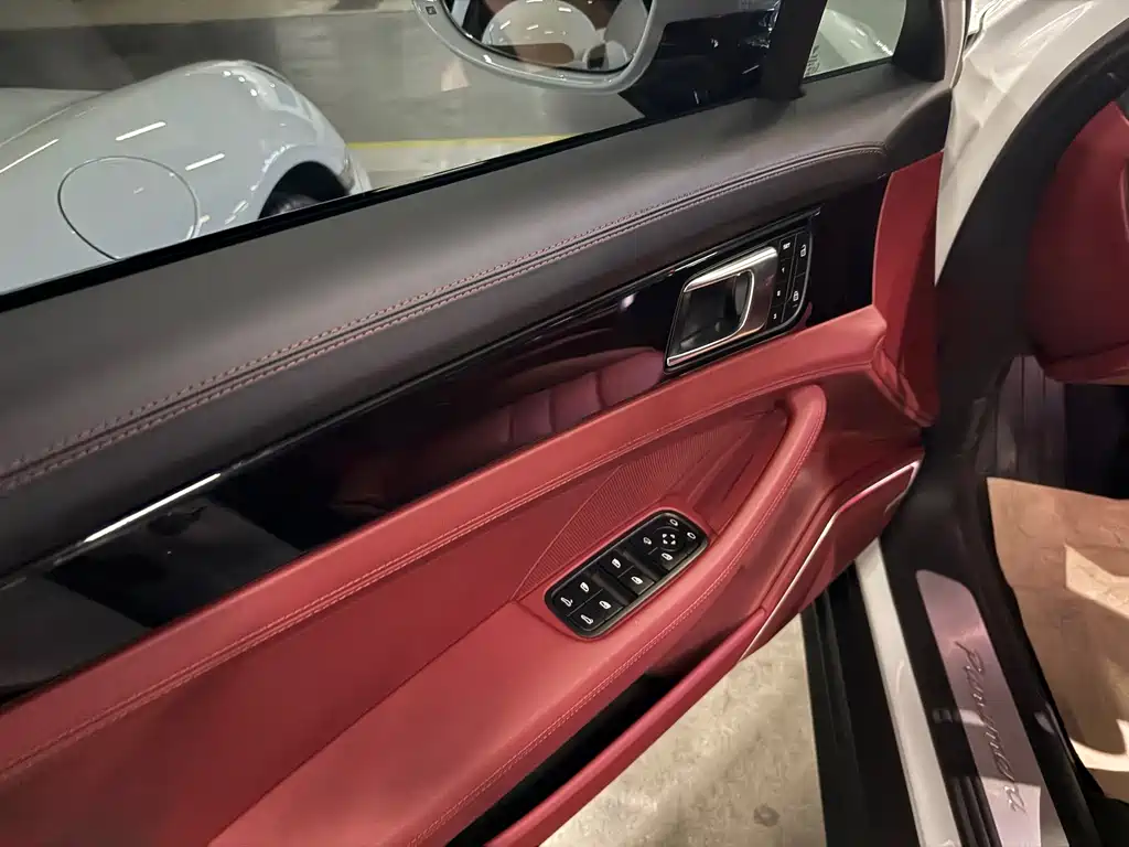 Porsche Panamera — миниатюра 4