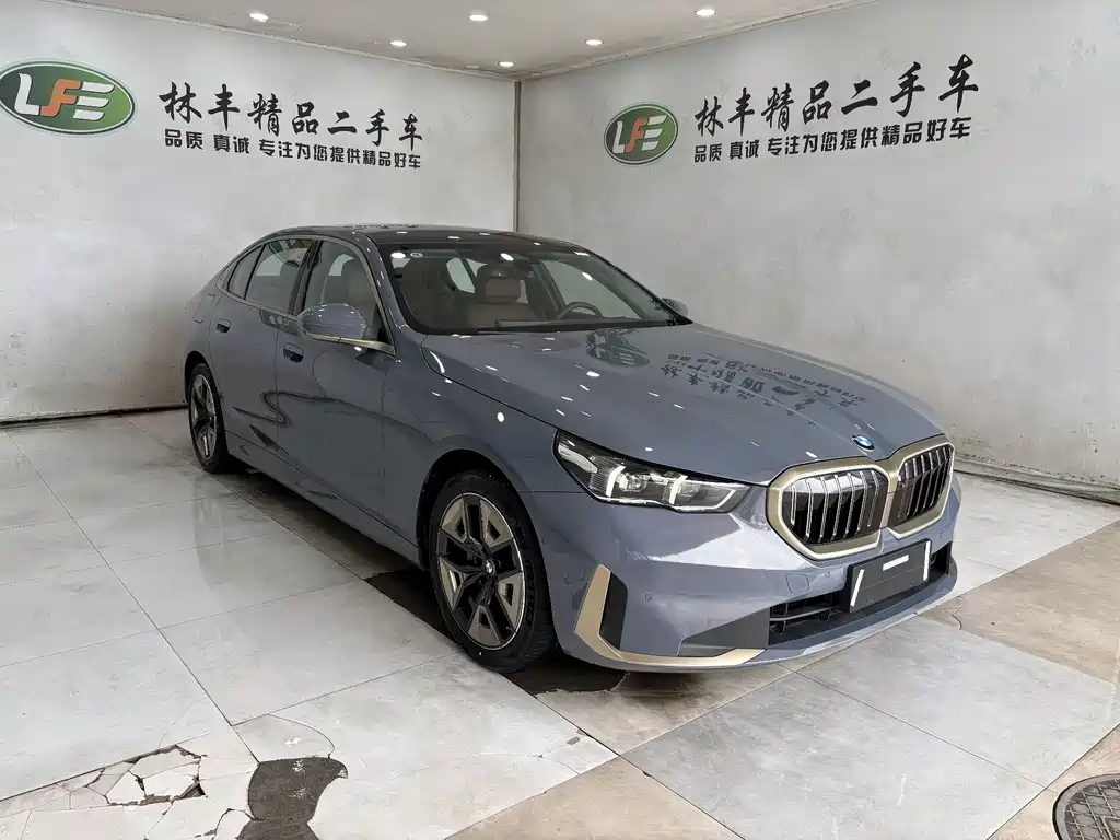 BMW 5 Series 5 2024 530Li Lead Luxury