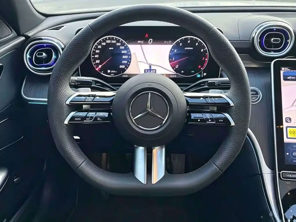 Mercedes-Benz C-Class — миниатюра 5