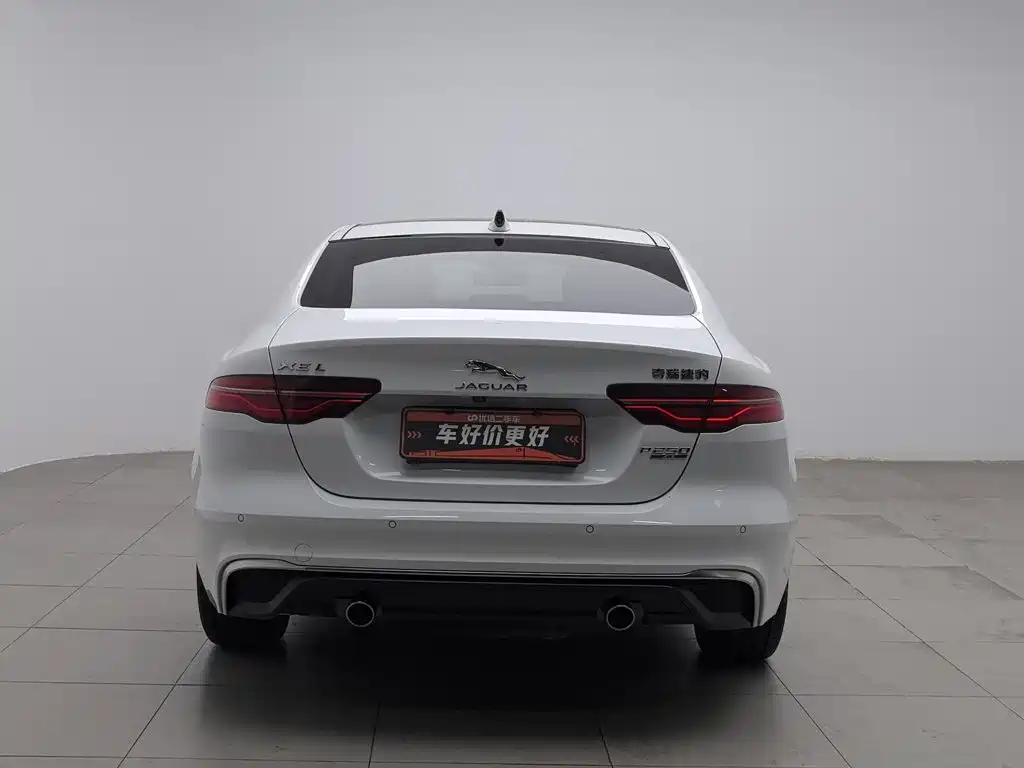 Jaguar XEL — миниатюра 4