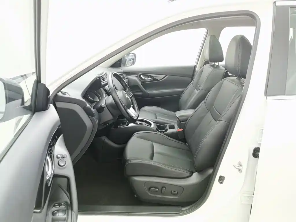Nissan X-Trail — миниатюра 10