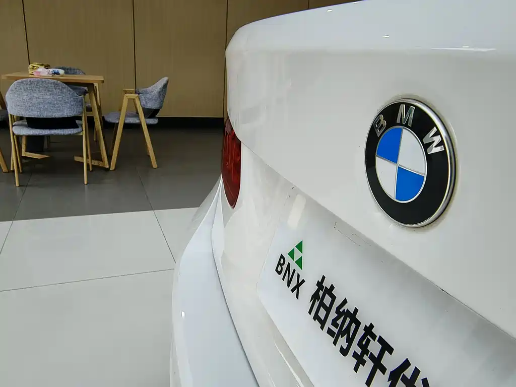BMW 3 Series — миниатюра 26