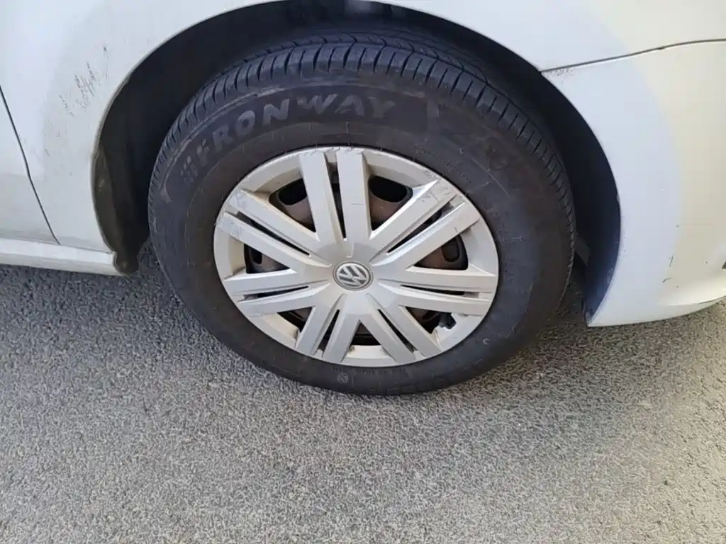 Volkswagen Polo — миниатюра 12