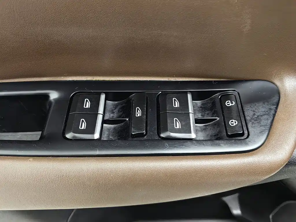 Geely Emgrand GL — миниатюра 9