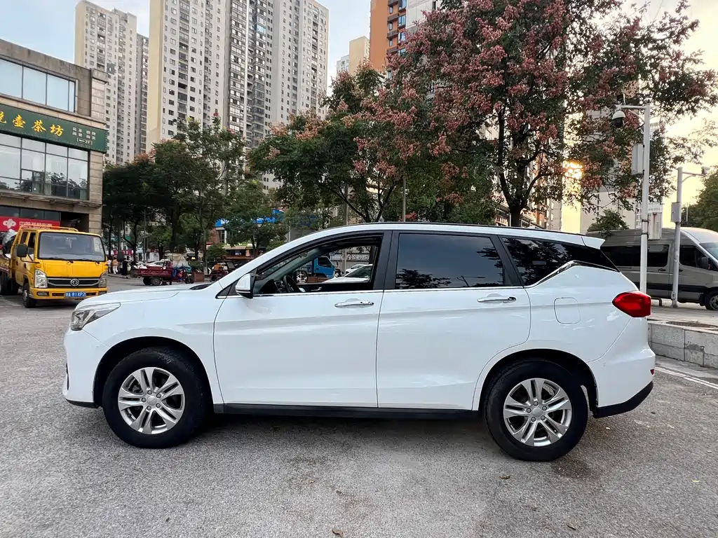 Haval M6 — миниатюра 9