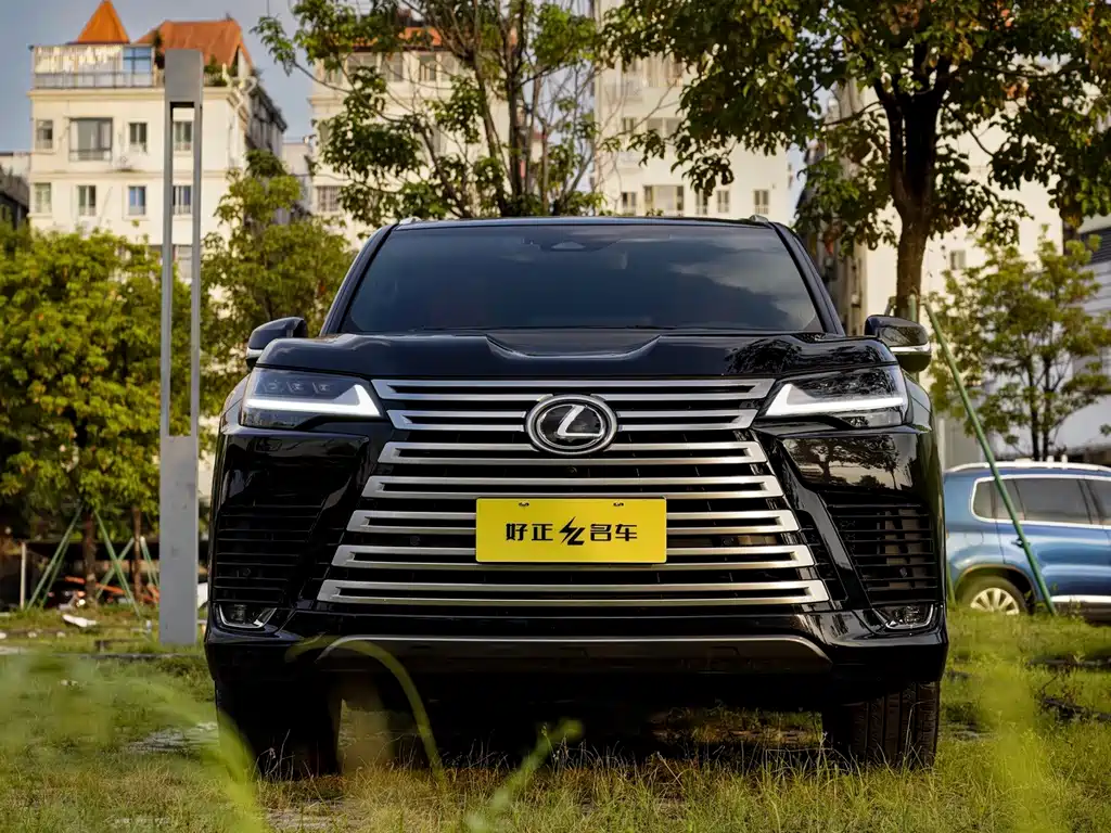 Lexus LX — миниатюра 20