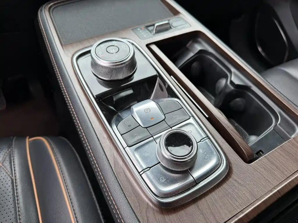 Ford Equator — миниатюра 9