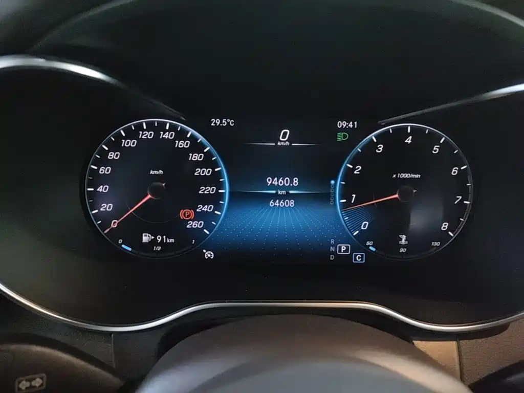 Mercedes-Benz GLC — миниатюра 12