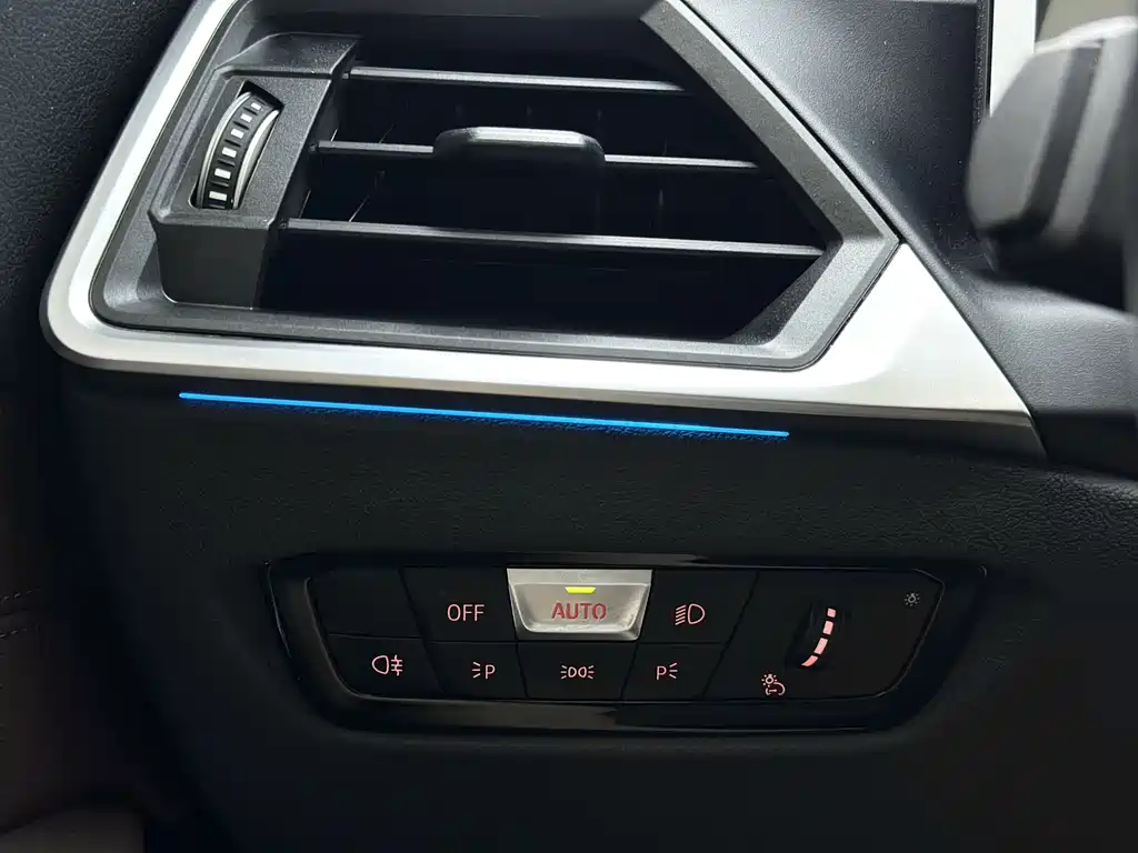 BMW i3 — миниатюра 12
