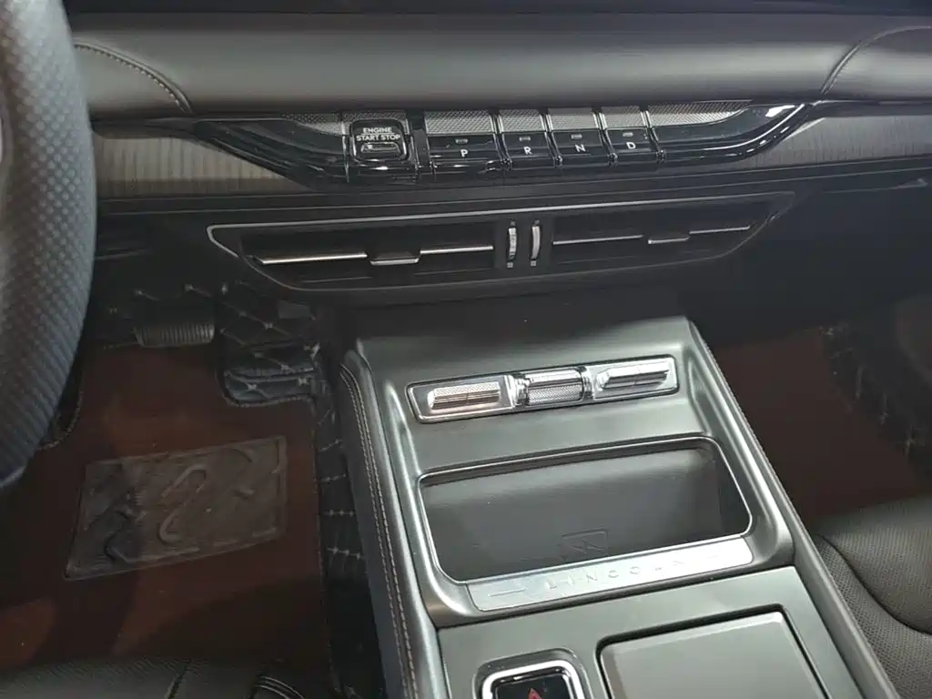 Lincoln Z — миниатюра 14