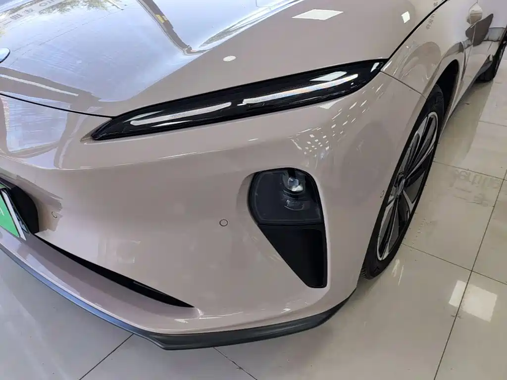 NIO ET5T — миниатюра 24