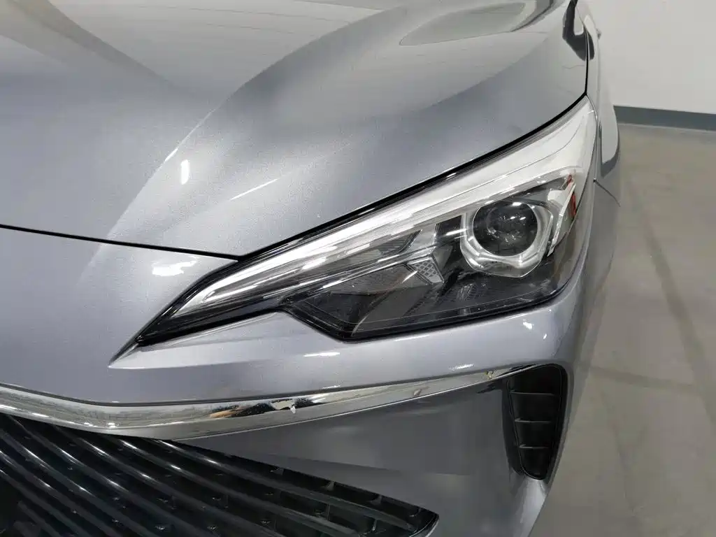 Roewe i5 — миниатюра 7