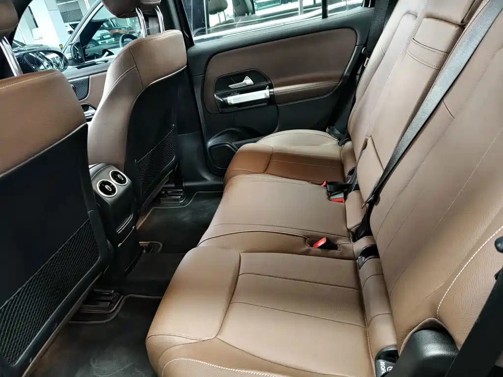 Mercedes-Benz EQB — миниатюра 9