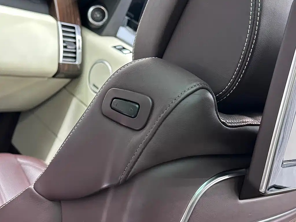 Land Rover Range Rover — миниатюра 30