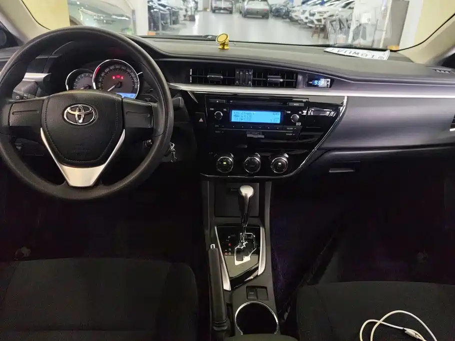 Toyota Corolla — миниатюра 12