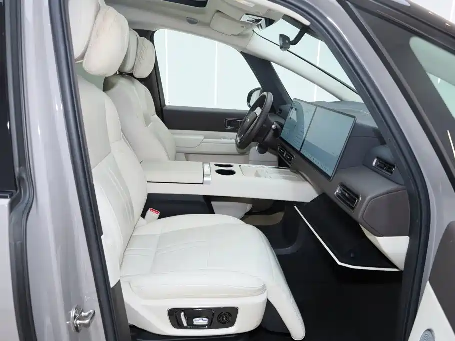 Li Auto Li MEGA — миниатюра 18