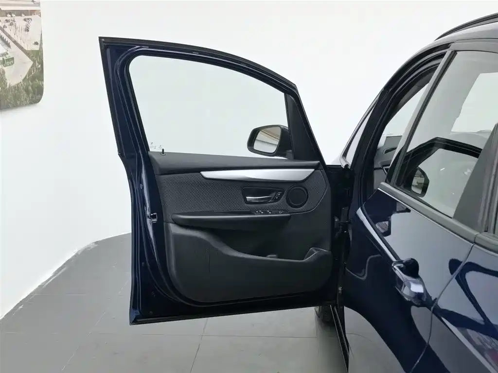 BMW 2 серии 2 2016 218i Fashion