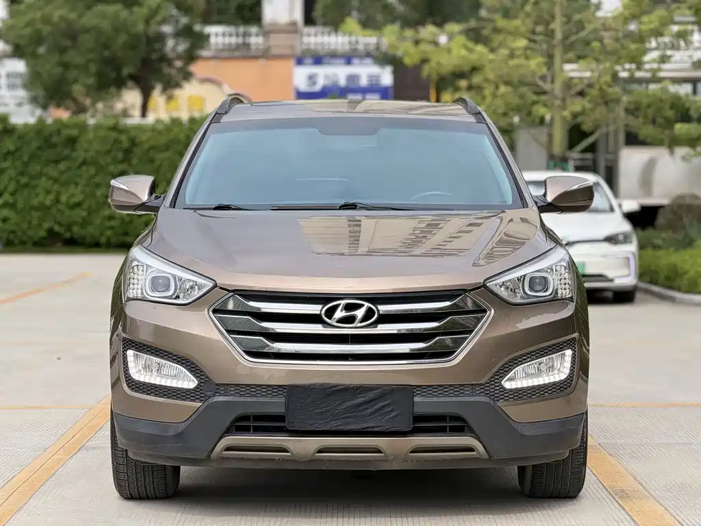Hyundai Santa Fe — миниатюра 2
