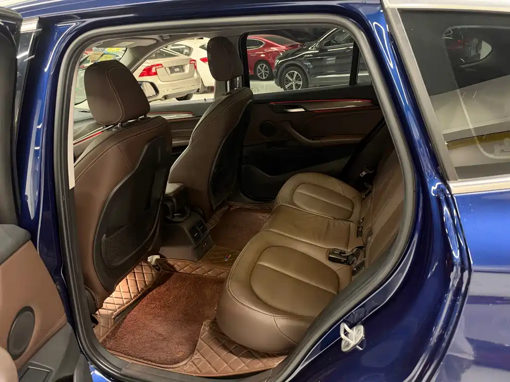 BMW X1 New Energy — миниатюра 8