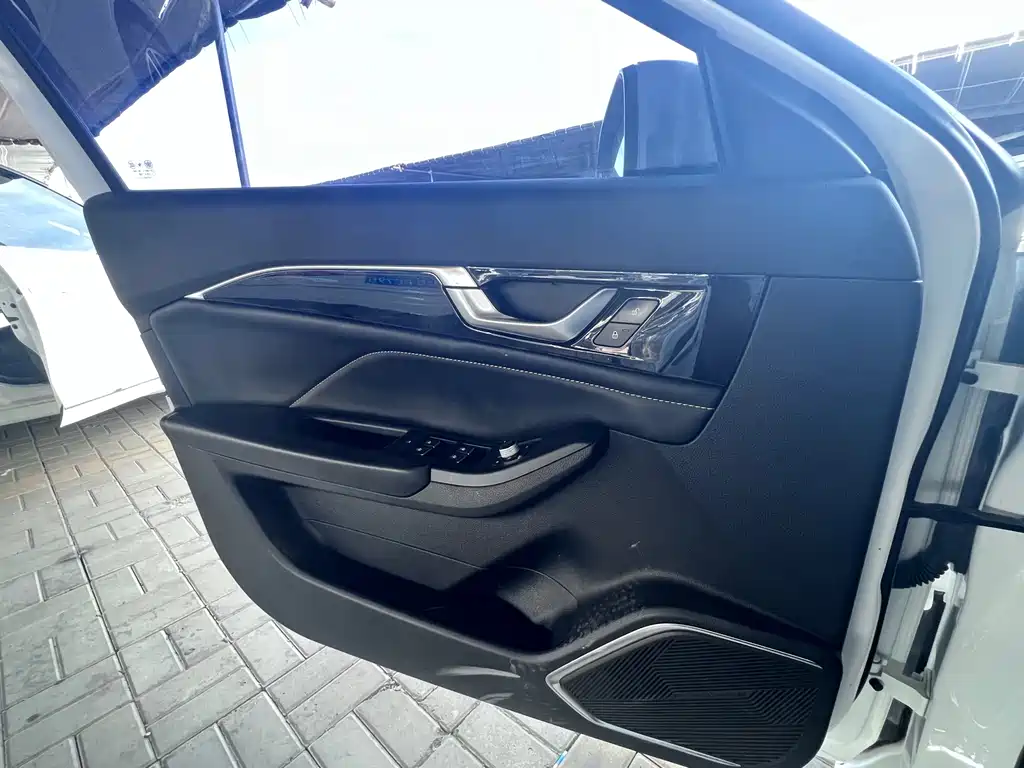 Bestune B70 — миниатюра 16