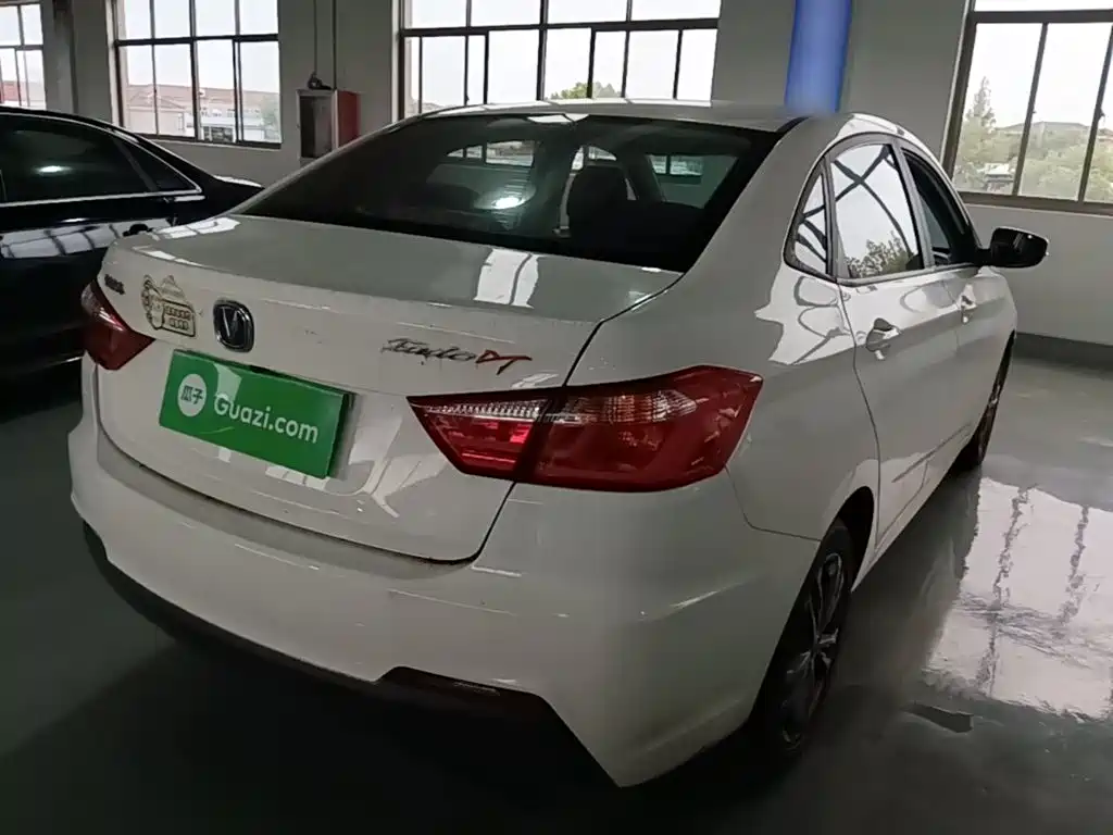 Changan Eado DT — миниатюра 7