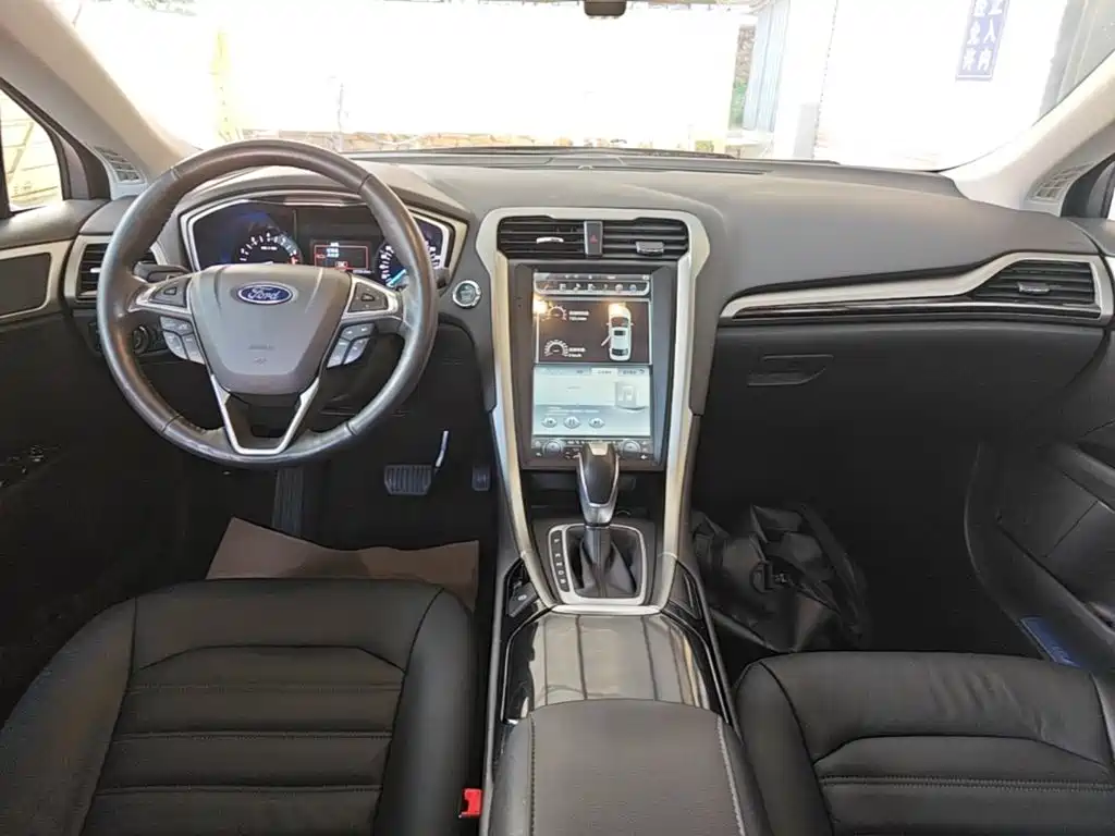 Ford Mondeo — миниатюра 10