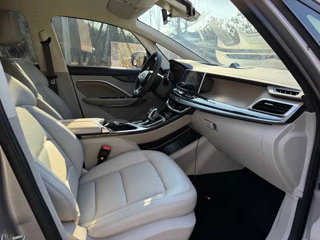 GEELY AUTOMOBILE JIAJIE