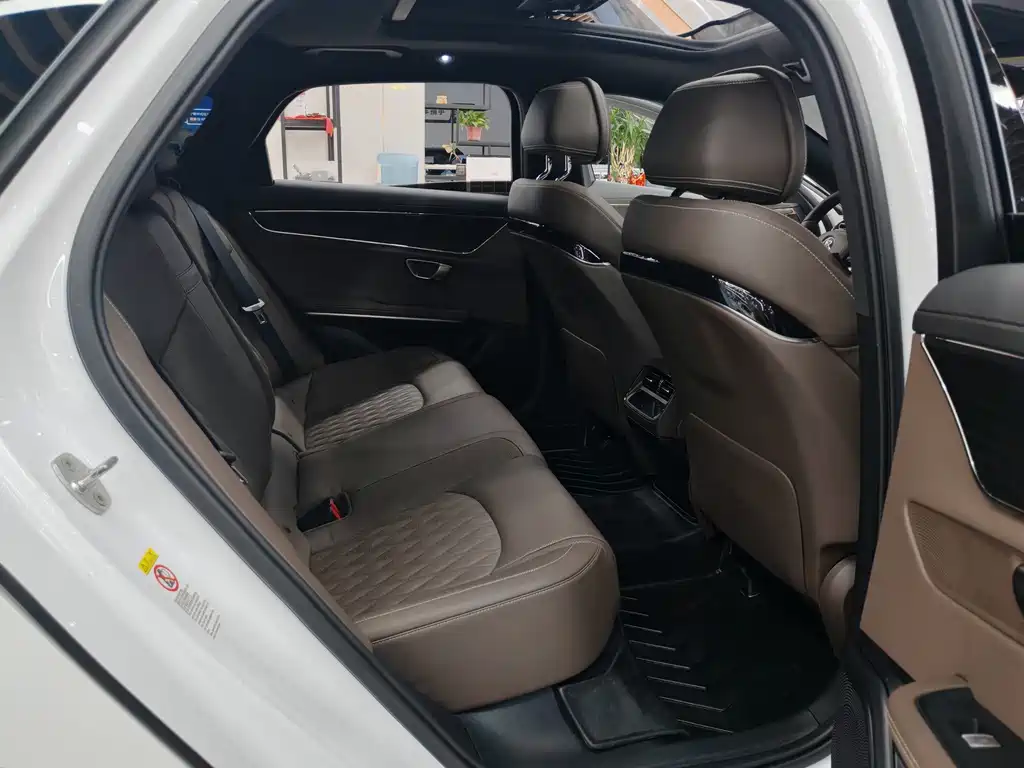 BYD Han — миниатюра 9