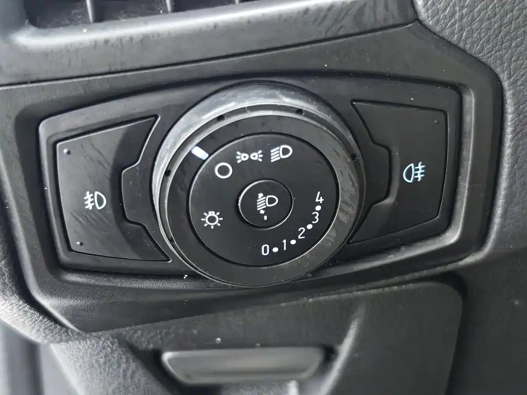Ford Focus — миниатюра 21