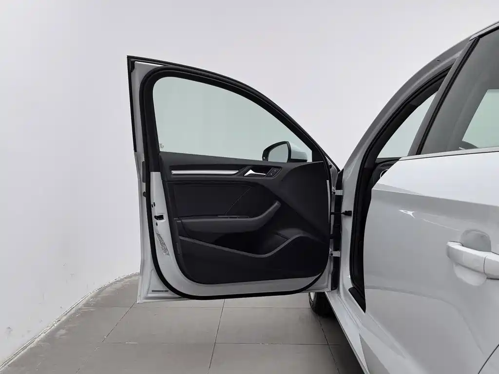Audi A3 — миниатюра 8