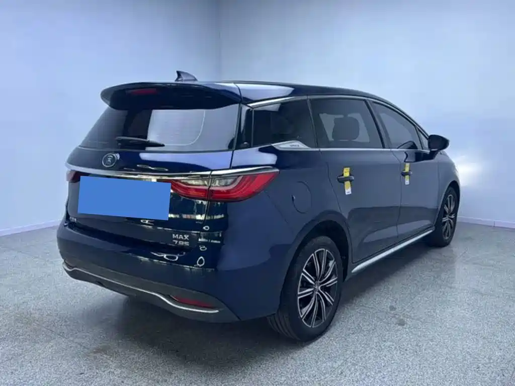 BYD MAX New Energy — миниатюра 6