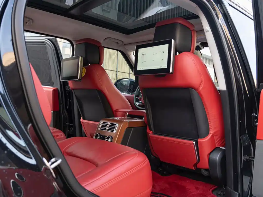 Land Rover Range Rover — миниатюра 5