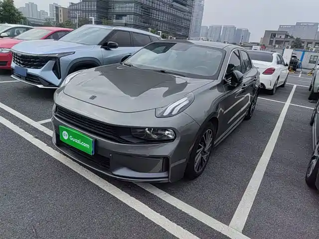 2021 Lynk & Co 03