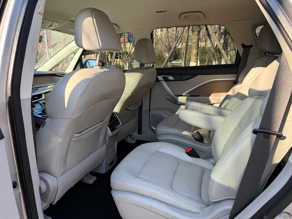 GEELY AUTOMOBILE JIAJIE